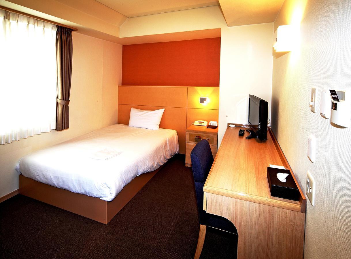 โฮเต็ล ซันพลาซ่า อิน ซาไก แอนเน็กส์ Hotel ซาคาอิ ภายนอก รูปภาพ
