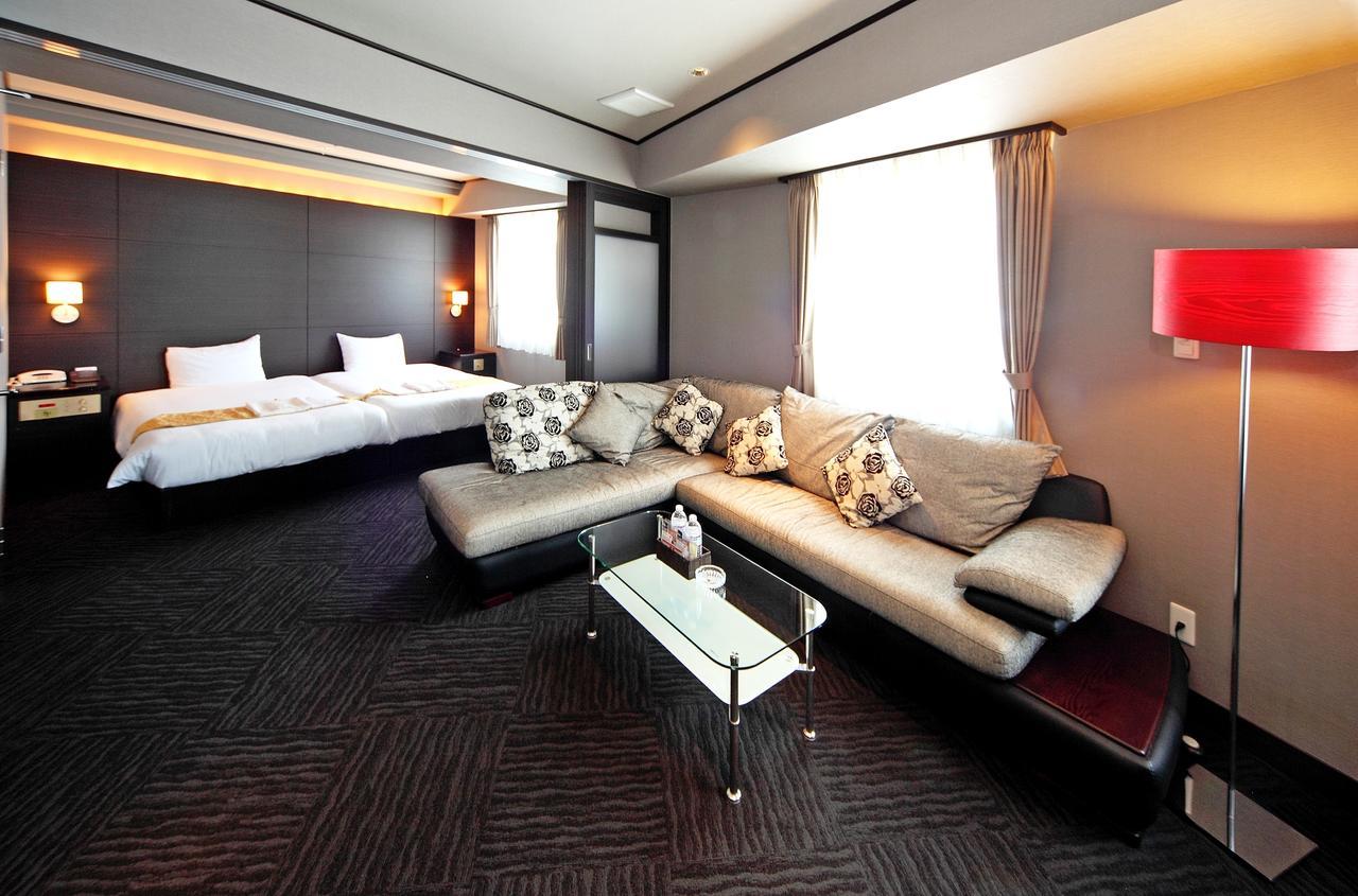 โฮเต็ล ซันพลาซ่า อิน ซาไก แอนเน็กส์ Hotel ซาคาอิ ภายนอก รูปภาพ